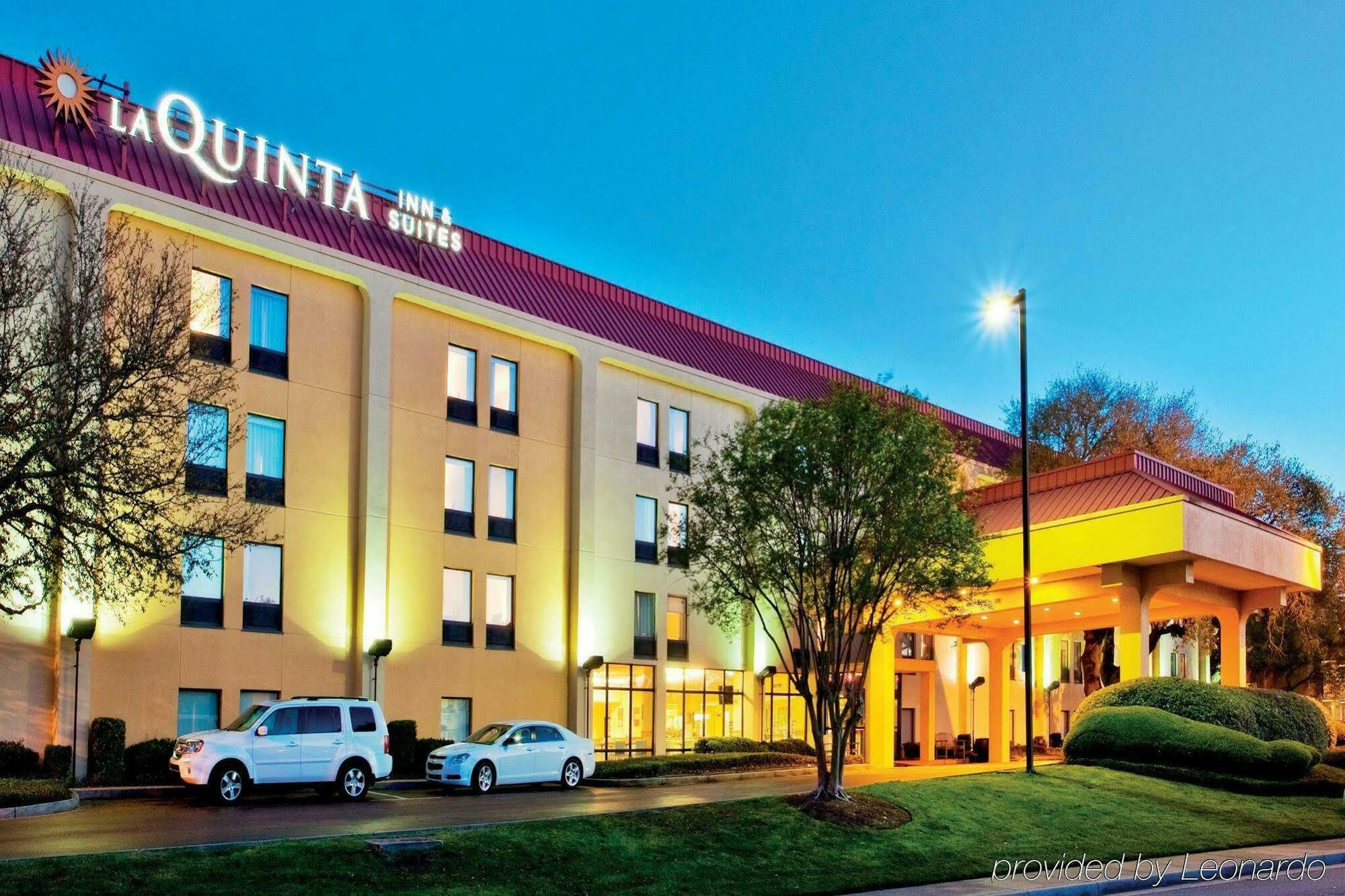 La Quinta By Wyndham Charleston Riverview Exterior photo