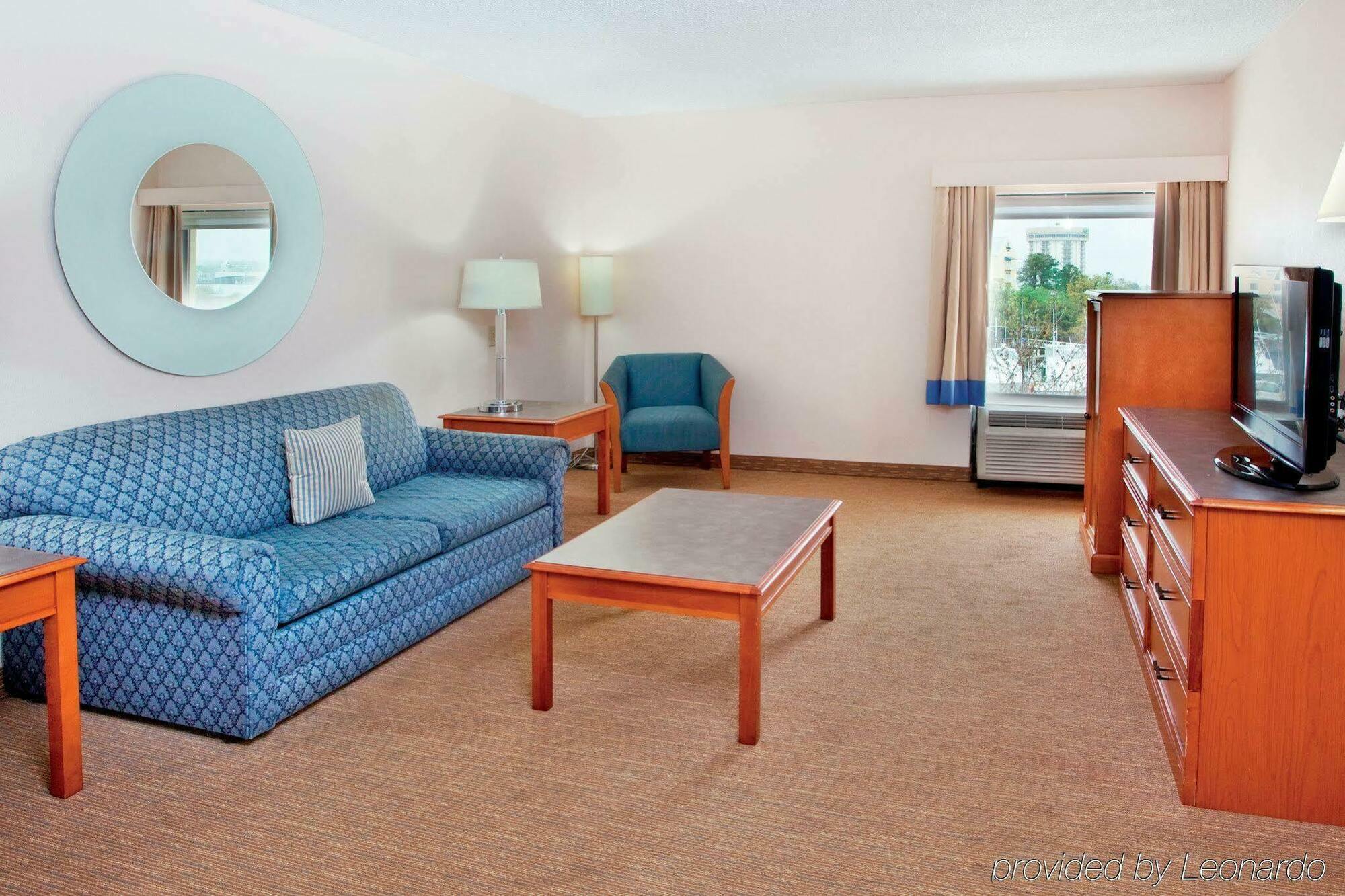 La Quinta By Wyndham Charleston Riverview Exterior photo