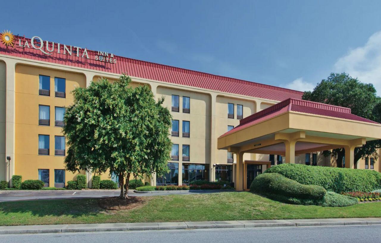 La Quinta By Wyndham Charleston Riverview Exterior photo